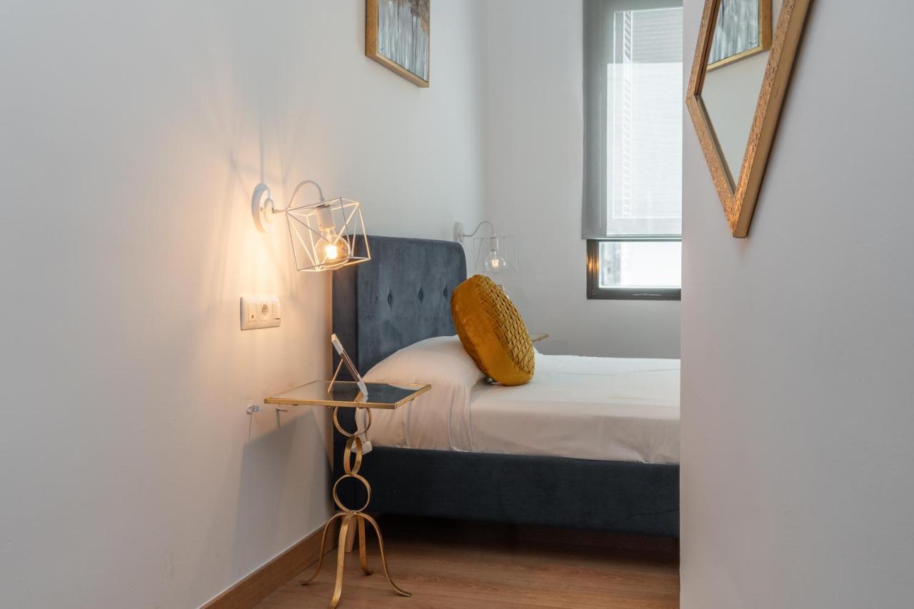Tuguest Postigo II Catedral Apartment - Free Parking Granada Exteriör bild